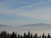 Inwersja - widok z Leskowca na Tatry Zachodnie i Babi� G�r� fot. Micha�